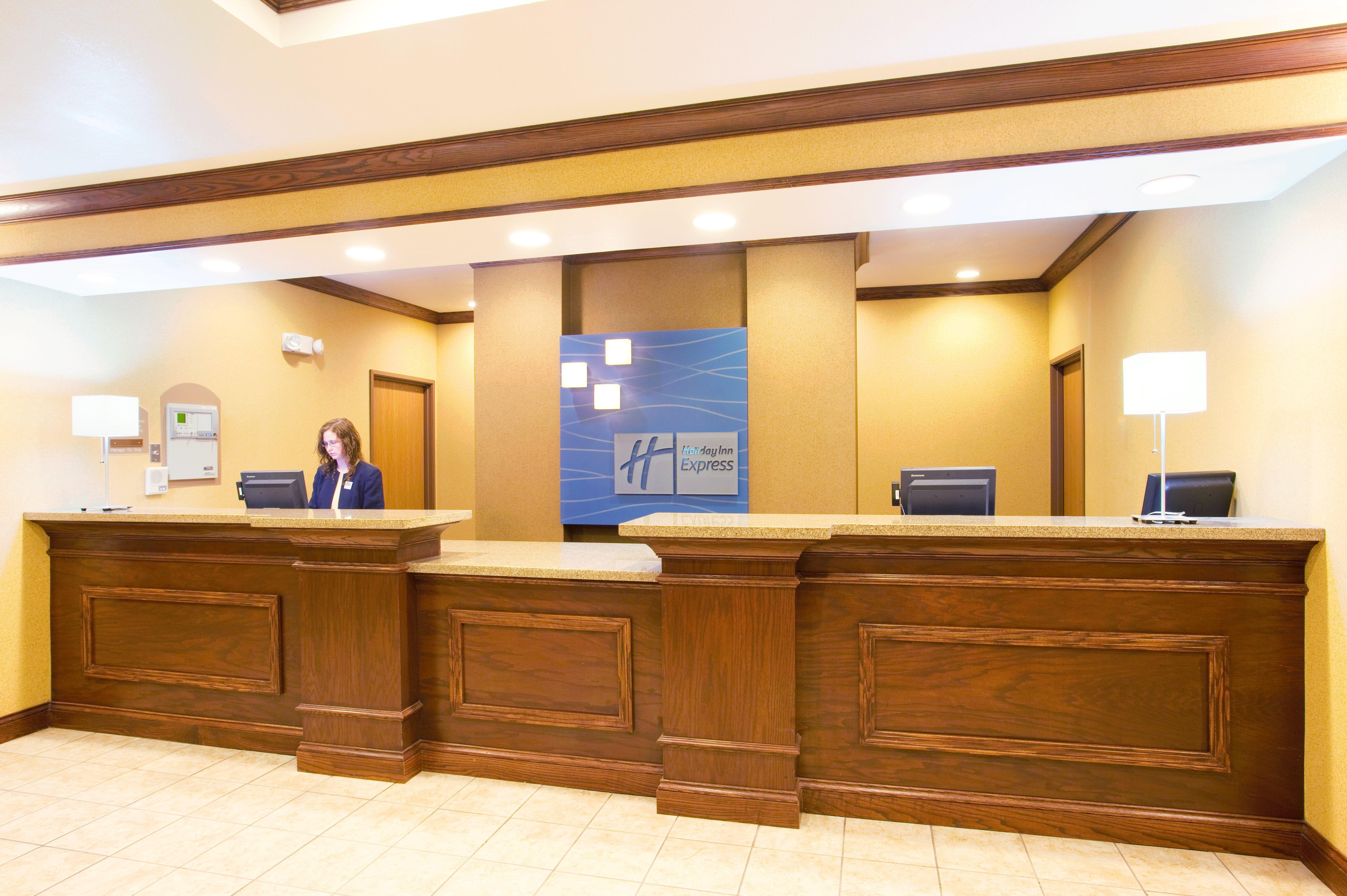 Holiday Inn Express Hotel & Suites Mattoon By Ihg Extérieur photo